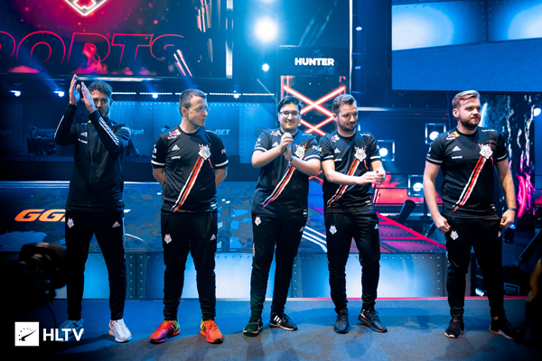 LPL夏季赛W5D3：晴天交手Yskm，Rookie对阵Scout